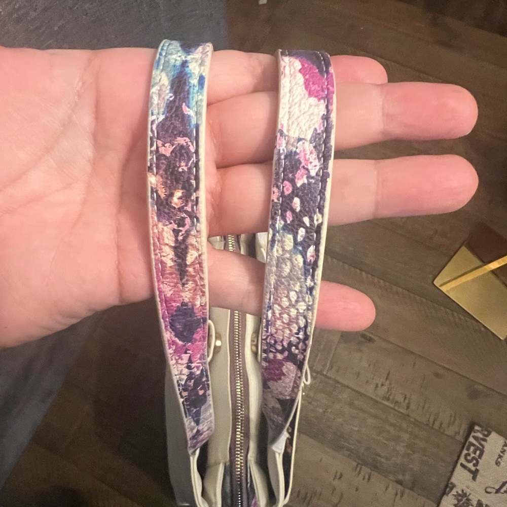 Betsey Johnson Bag - Picture 11 of 11